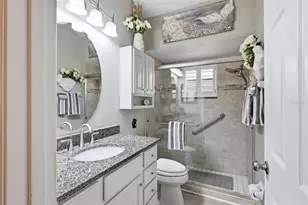211 Carriage House Ln, Nokomis, FL 34275 - Photo 25