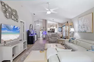 211 Carriage House Ln, Nokomis, FL 34275 - Photo 9