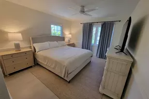 323 Madison Dr, Sarasota, FL 34236 - Photo 15