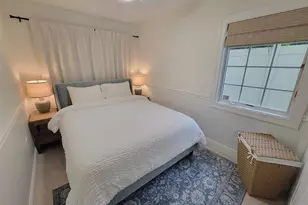 323 Madison Dr, Sarasota, FL 34236 - Photo 11