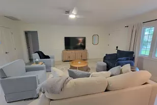 323 Madison Dr, Sarasota, FL 34236 - Photo 3