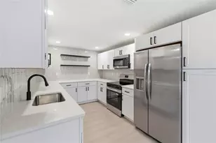 782 Birdsong Ln, Sarasota, FL 34242 - Photo 9