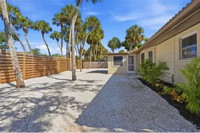 782 Birdsong Lane, Sarasota, FL 34242 - Photo 27