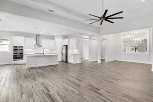 8282 Grande Shores Dr, Sarasota, FL 34240 - Photo 15