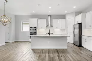 8282 Grande Shores Dr, Sarasota, FL 34240 - Photo 21