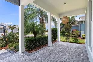 8282 Grande Shores Dr, Sarasota, FL 34240 - Photo 9