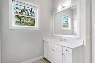 8282 Grande Shores Dr, Sarasota, FL 34240 - Photo 41