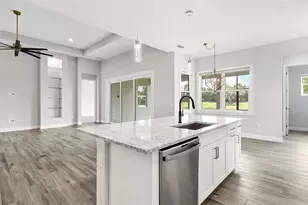 8282 Grande Shores Dr, Sarasota, FL 34240 - Photo 27