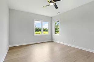 8282 Grande Shores Dr, Sarasota, FL 34240 - Photo 35