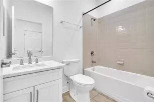 8424 Nandina Dr, Sarasota, FL 34240 - Photo 23