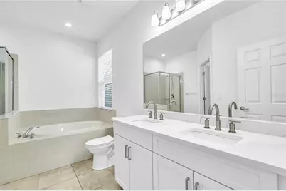 8424 Nandina Drive, Sarasota, FL 34240 - Photo 27