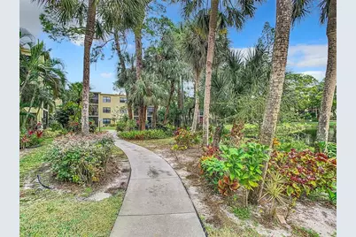 425 30th Avenue W #C212, Bradenton, FL 34205 - Photo 25