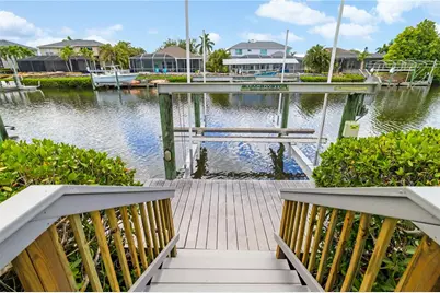 3803 Hawk Island Drive, Bradenton, FL 34208 - Photo 11
