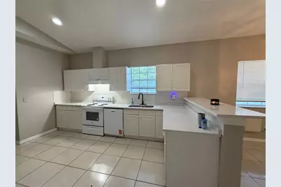 3467 51st Avenue N, Saint Petersburg, FL 33713 - Photo 5