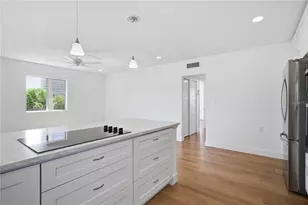 765 John Ringling Blvd, Sarasota, FL 34236 - Photo 3
