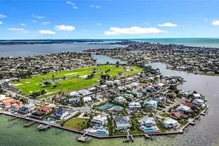 620 North Point Dr, Holmes Beach, FL 34217 - Photo 91