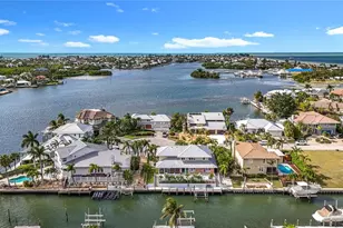 620 North Point Dr, Holmes Beach, FL 34217 - Photo 77