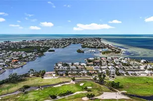 620 North Point Dr, Holmes Beach, FL 34217 - Photo 81