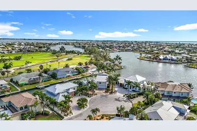 620 North Point Drive, Holmes Beach, FL 34217 - Photo 9