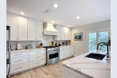 620 North Point Drive, Holmes Beach, FL 34217 - Photo 23