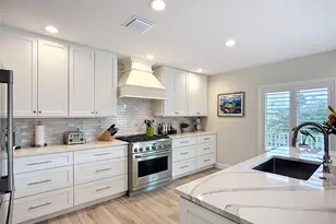 620 North Point Dr, Holmes Beach, FL 34217 - Photo 23