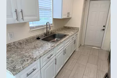 9064 Bensonhurst Lane, Englewood, FL 34224 - Photo 9
