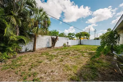 2463 Terry Lane, Sarasota, FL 34231 - Photo 41
