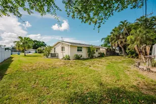 2463 Terry Ln, Sarasota, FL 34231 - Photo 43