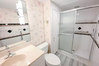 1100 Benjamin Franklin Drive #502, Sarasota, FL 34236 - Photo 9