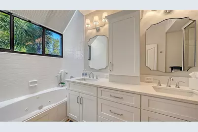 2000 Harbourside Drive #1501, Longboat Key, FL 34228 - Photo 17