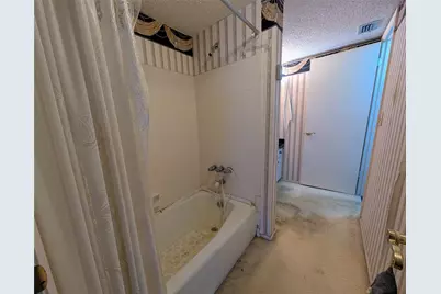 3714 Lake Bayshore Drive #K-418, Bradenton, FL 34205 - Photo 17
