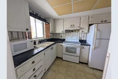3714 Lake Bayshore Drive #K-418, Bradenton, FL 34205 - Photo 3