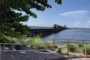 3714 Lake Bayshore Dr, Bradenton, FL 34205 - Photo 31