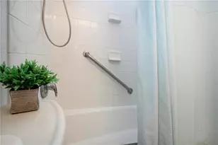 611 Destiny Dr, Ruskin, FL 33570 - Photo 27
