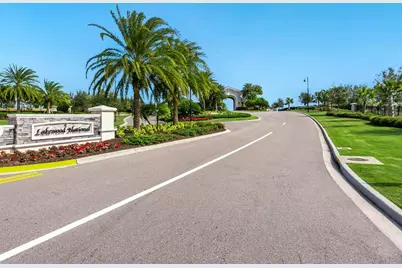 17006 Vardon Terrace #402, Bradenton, FL 34211 - Photo 3