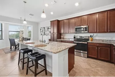 17006 Vardon Terrace #402, Bradenton, FL 34211 - Photo 3
