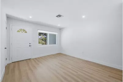 1350 15th Street, Sarasota, FL 34236 - Photo 13