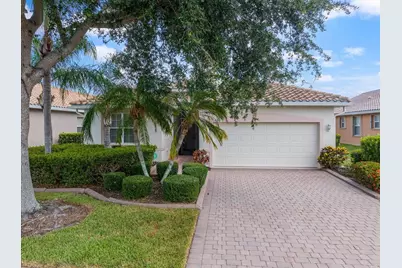 4211 64th Avenue E, Sarasota, FL 34243 - Photo 1