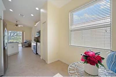 4211 64th Avenue E, Sarasota, FL 34243 - Photo 17