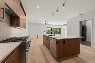 1681 Oak St, Sarasota, FL 34236 - Photo 27