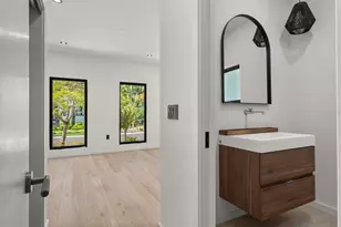 1681 Oak St, Sarasota, FL 34236 - Photo 53