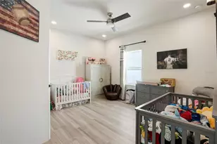 5285 Twin Flower Ln, Sarasota, FL 34233 - Photo 9
