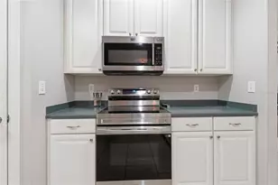835 Cedarcrest Ct, Sarasota, FL 34232 - Photo 47