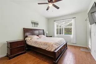 835 Cedarcrest Ct, Sarasota, FL 34232 - Photo 13