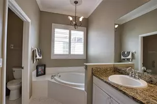 221 Rio Terra, Venice, FL 34285 - Photo 25