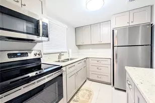 2008 Canal Dr, Bradenton, FL 34207 - Photo 7