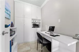 1700 Benjamin Franklin Dr, Sarasota, FL 34236 - Photo 11