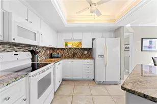 1700 Benjamin Franklin Dr, Sarasota, FL 34236 - Photo 7
