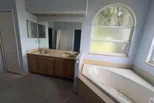 711 128th St NE, Bradenton, FL 34212 - Photo 11