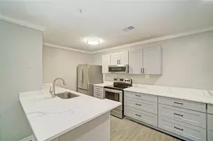 8932 Manor Loop, Bradenton, FL 34202 - Photo 17